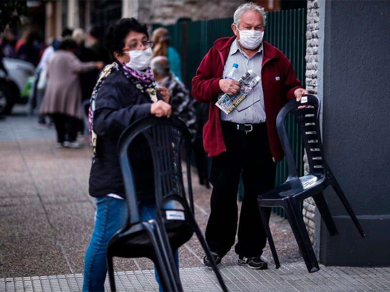 Nada cambia: Los jubilados perdieron entre 7% y 17% en lo que va del año