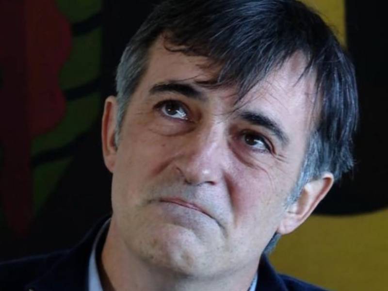 Esteban Bullrich anunció que donará el 40% de aumento de su dieta a pacientes con ELA