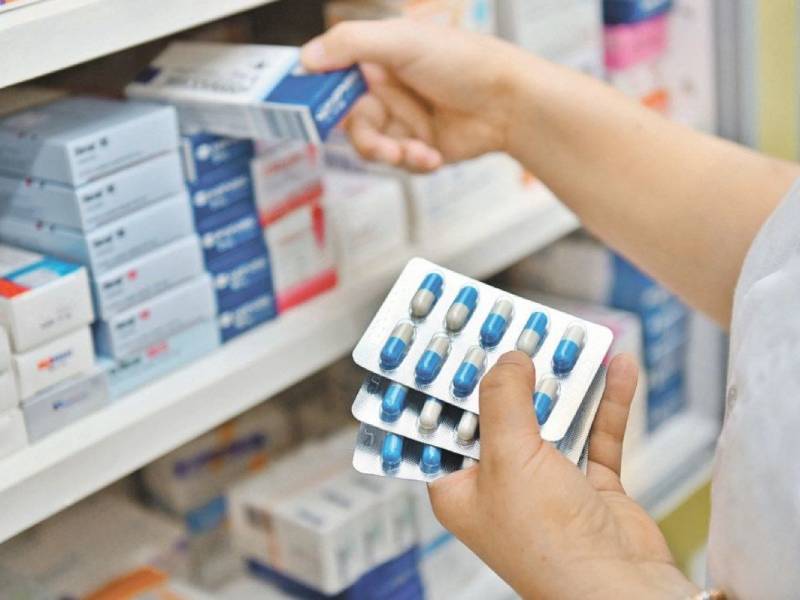 Los laboratorios acordaron congelar los precios de los medicamentos